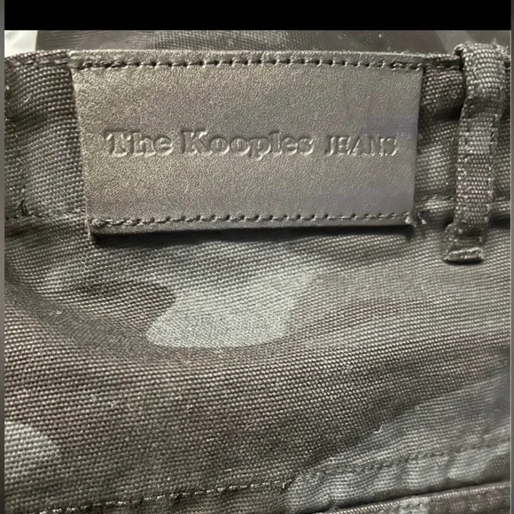 BNWT The Kooples black camo cargo style jeans size size 27/28 100% cotton - Picture 3 of 4